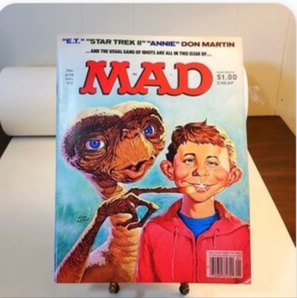 Vintage MAD Magazine Lot of 9 Collectibles. - Picture 8 of 9